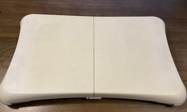 Wii本体　コントローラー2セット バランスWii ボードソフト全3本