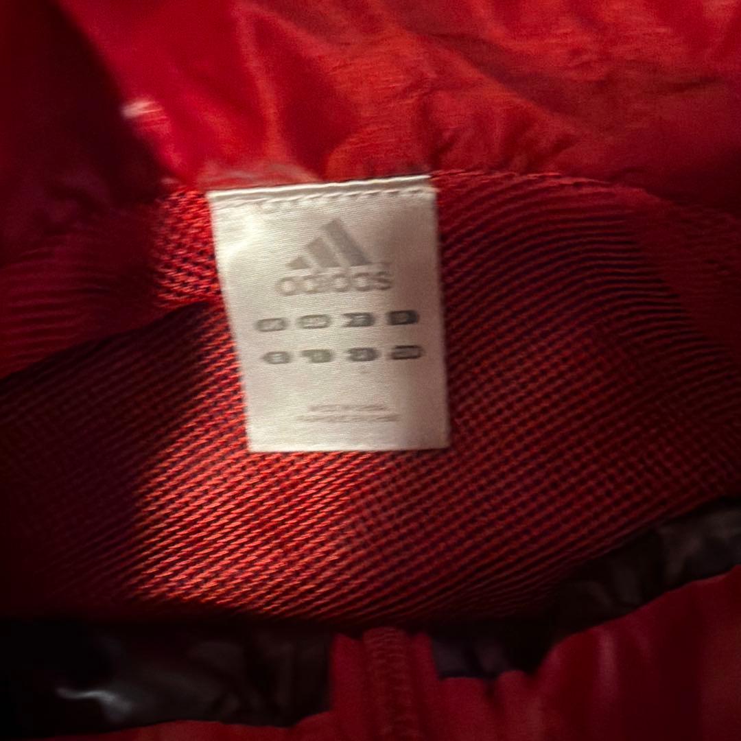 adidas 軽量ジャケットとパンツセット