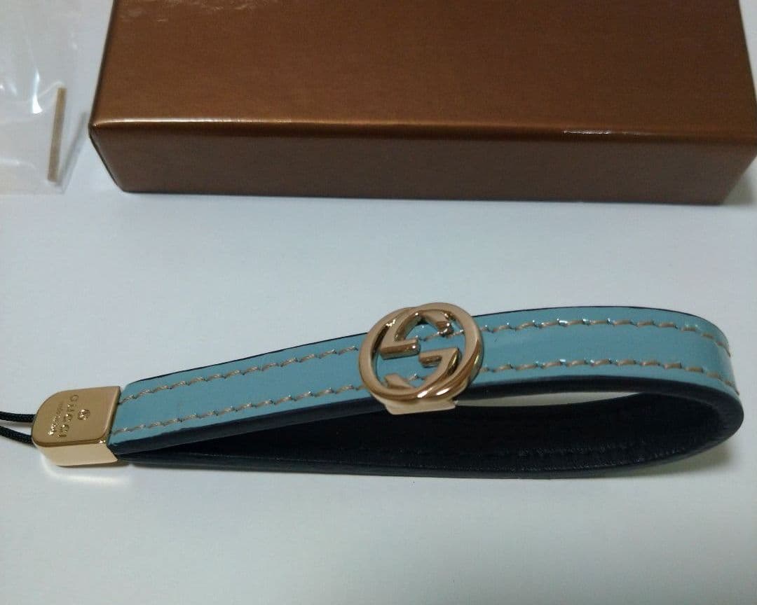 GUCCI　携帯ストラップ