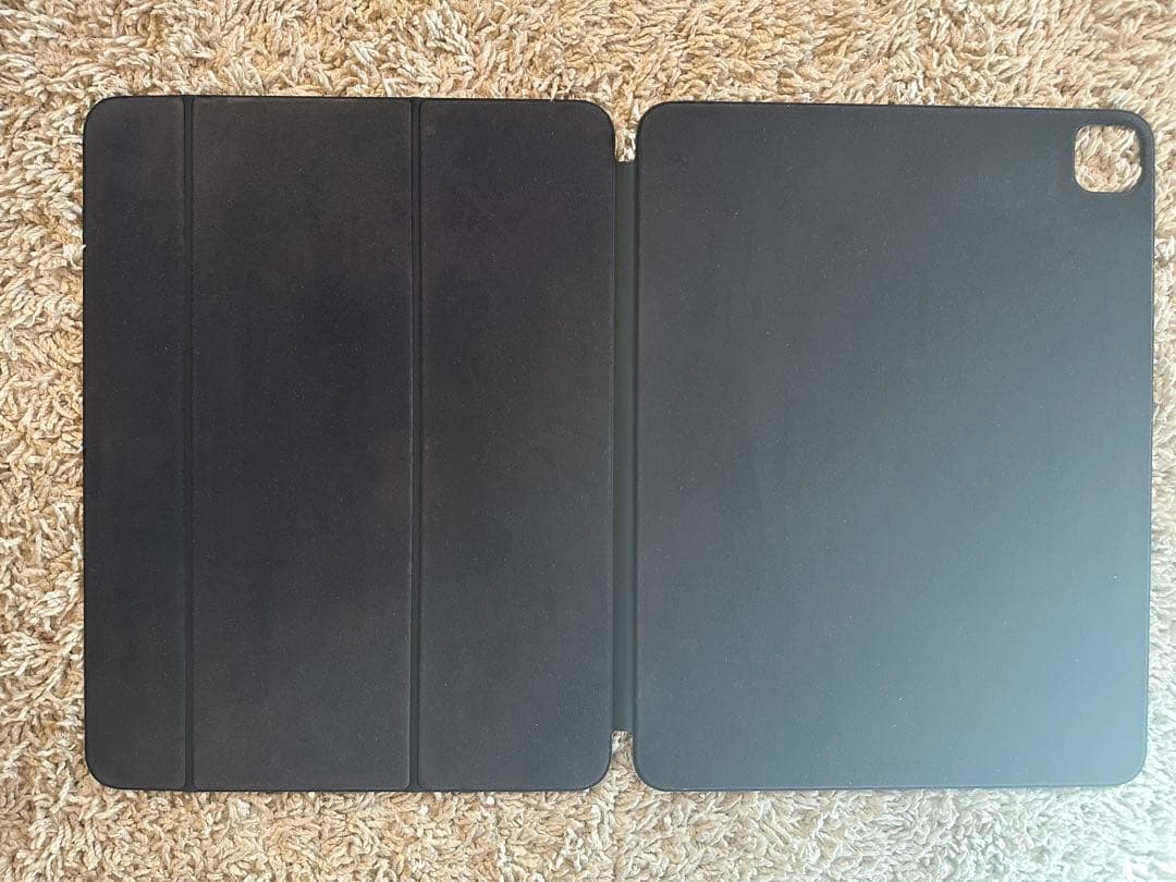 iPad Pro M4 13インチ用 Smart Folio ブラック