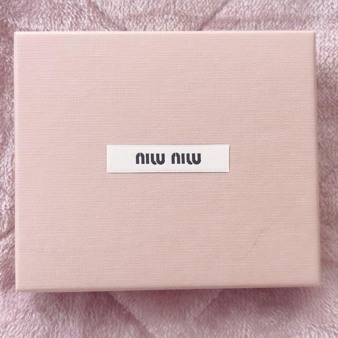 MIU MIU マテラッセ ビジュー 二つ折り財布 クリスタル ピンク