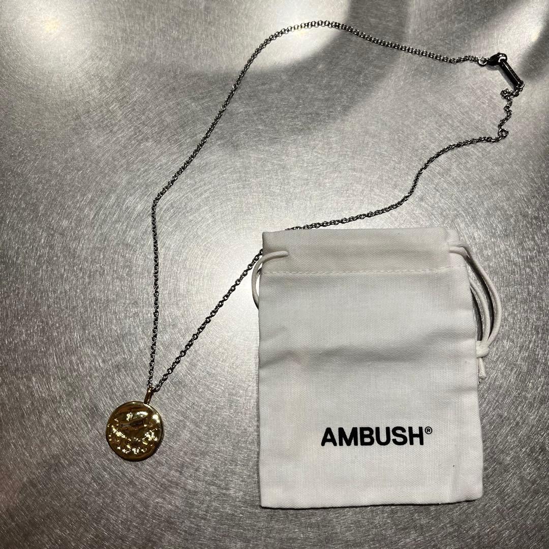 AMBUSH SMILEY CHARM NECLACE ゴールド