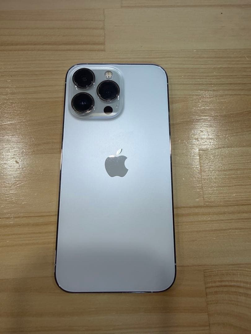 ざ*い様 iPhone 13 Pro シルバー Simフリー 液晶、バッテリー純