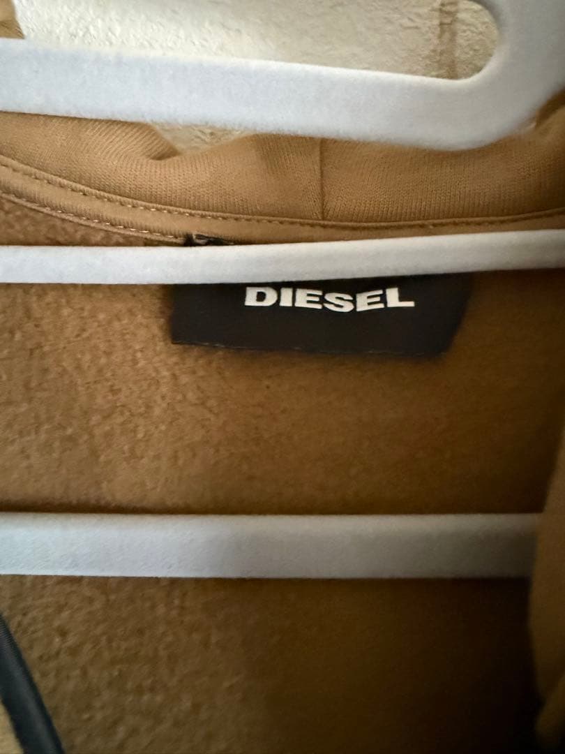 DIESEL フード付きキルティングジャケット