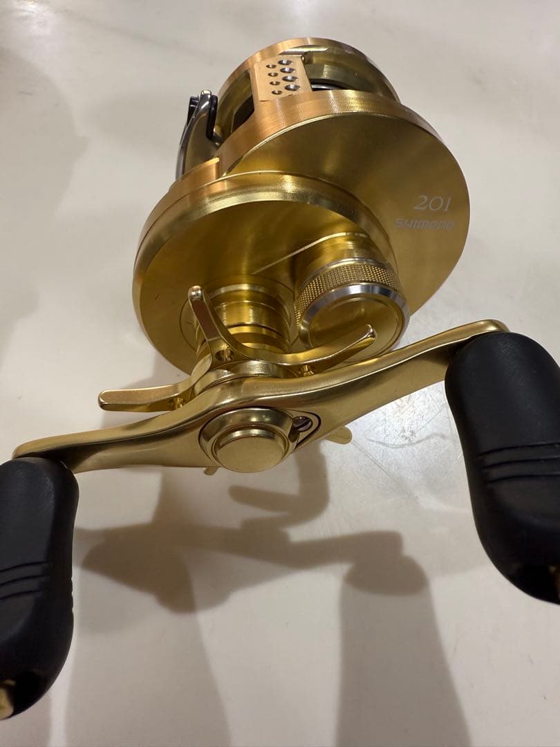 SHIMANO CALCUTTA CONQUEST 201HG ゴールド