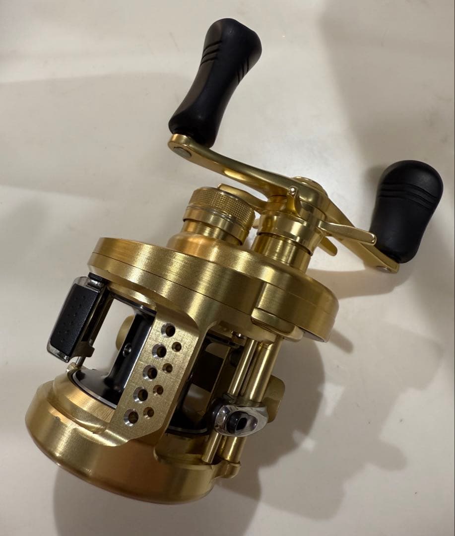 SHIMANO CALCUTTA CONQUEST 201HG ゴールド