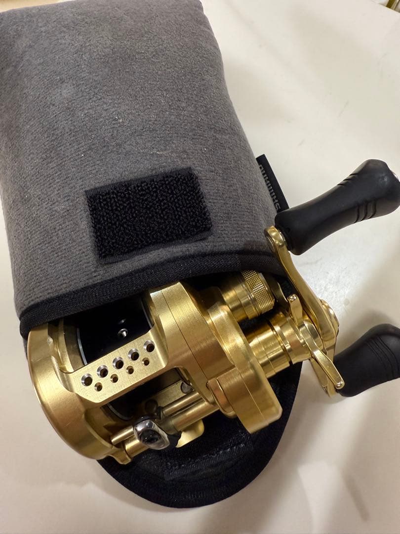SHIMANO CALCUTTA CONQUEST 201HG ゴールド