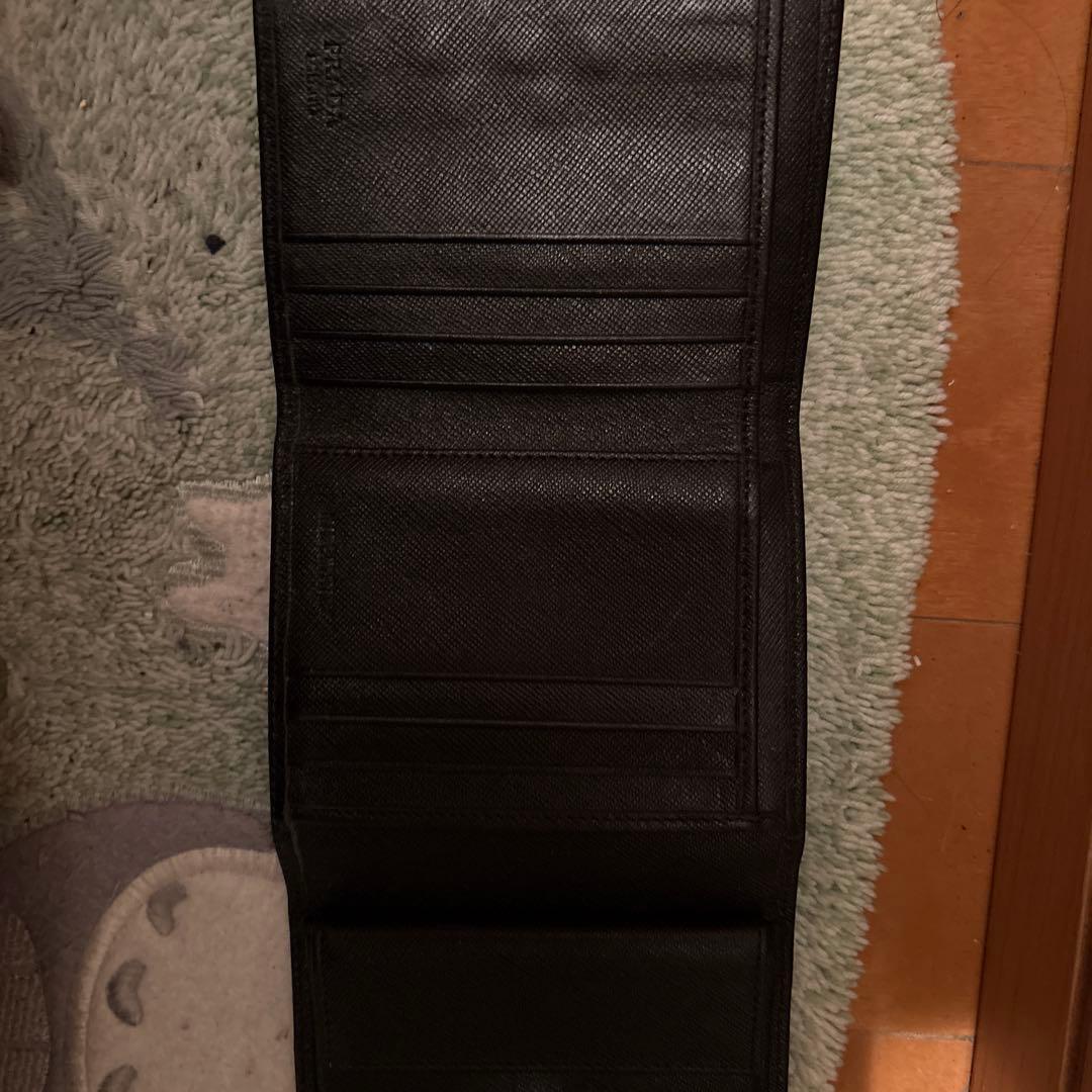 Y*!様 PRADA ブラック 三つ折り財布