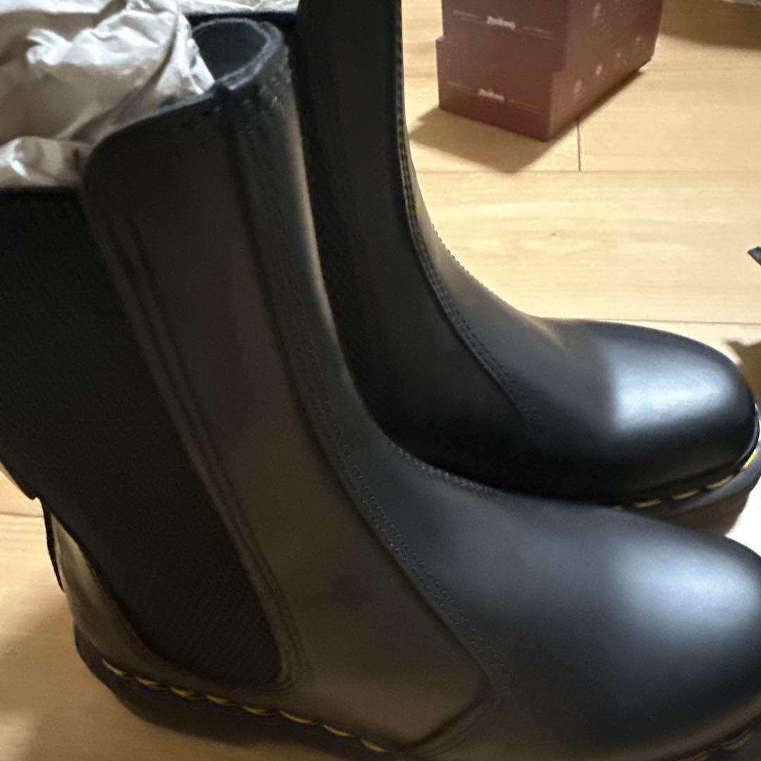 未使用品　Dr.Martens ドクターマーチン チェルシー2976HI
