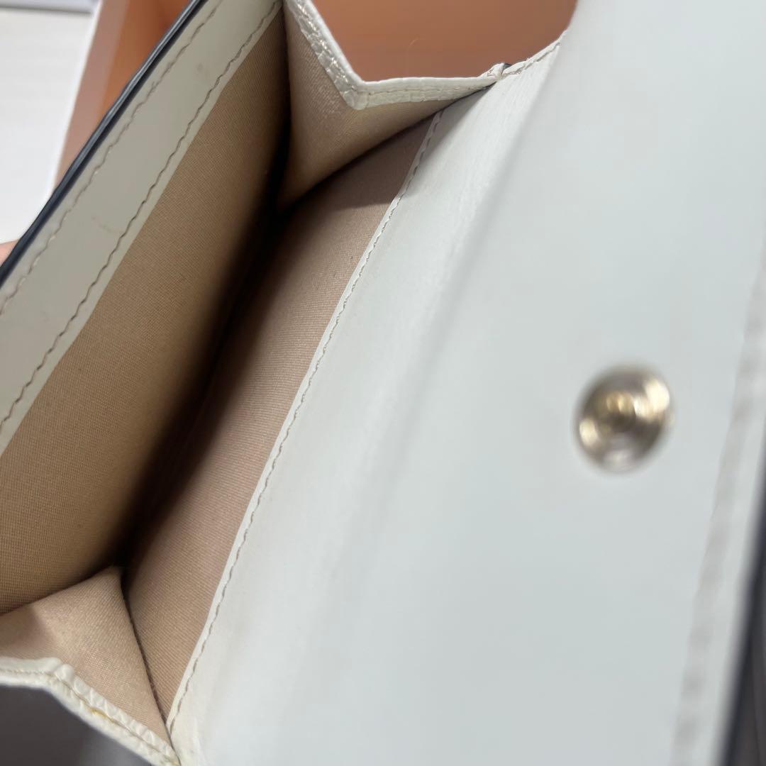 Chloé　ダリル　財布　ホワイト