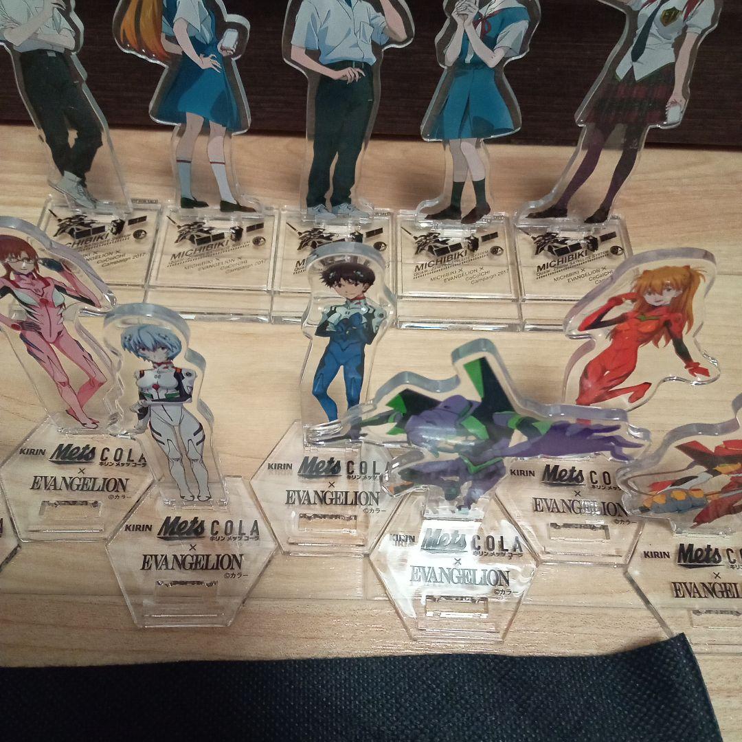 エヴァンゲリオン　手帳とフィギュアセット