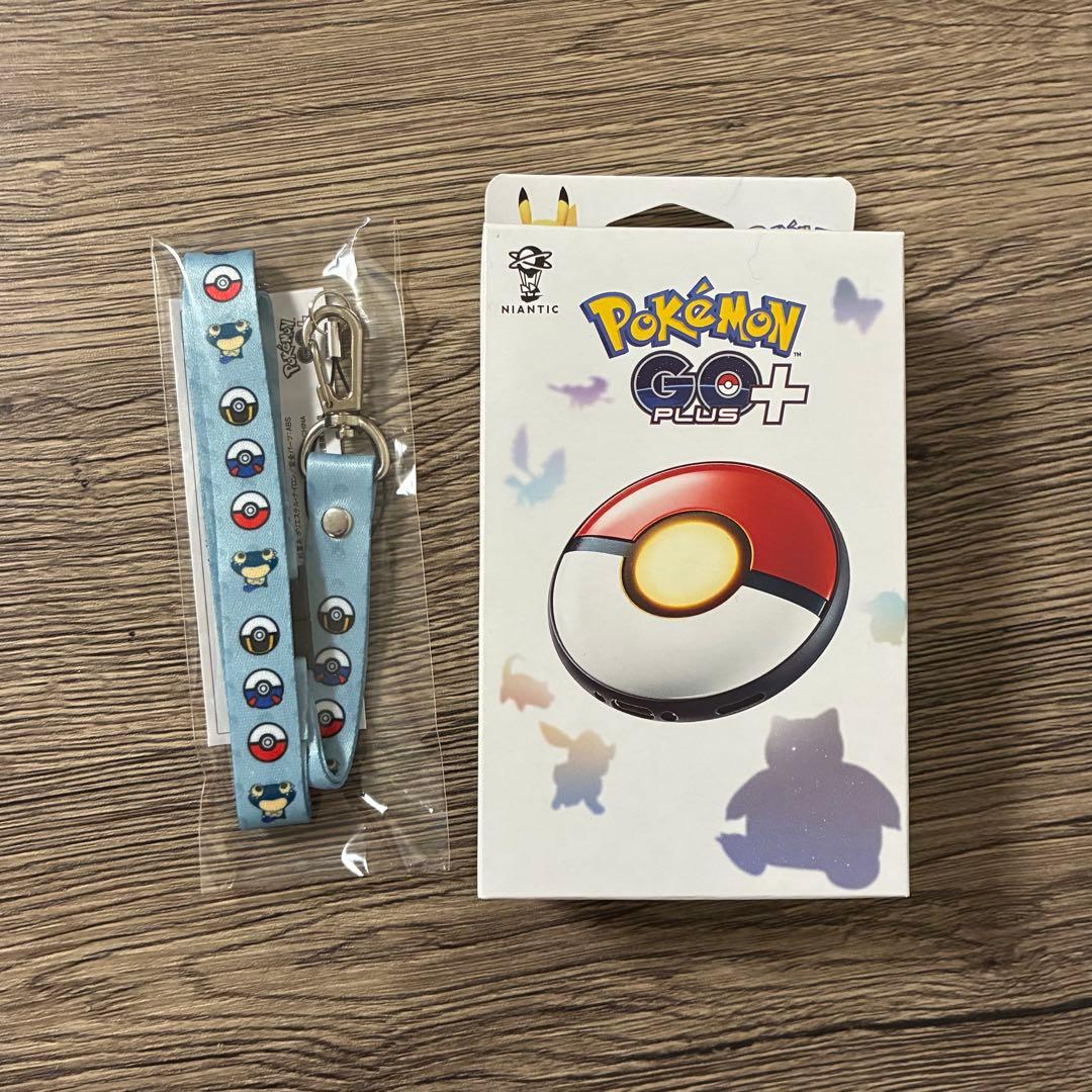 新品未開封　Pokémon GO Plus + ストラップ付き