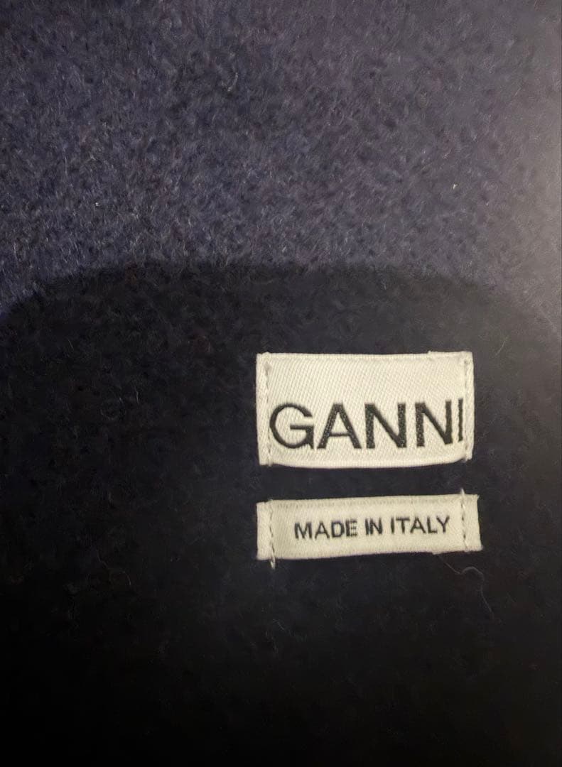 GANNI ダークブルー　フリンジマフラー