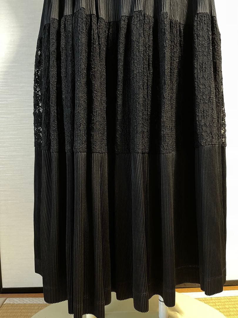 【美品】COMME des GARCONS 黒　スカート
