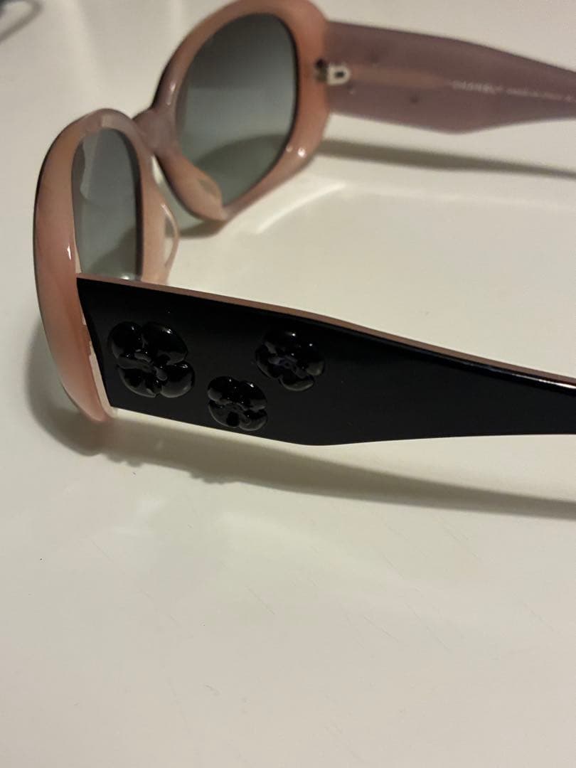 CHANELシャネル　サングラス カメリア