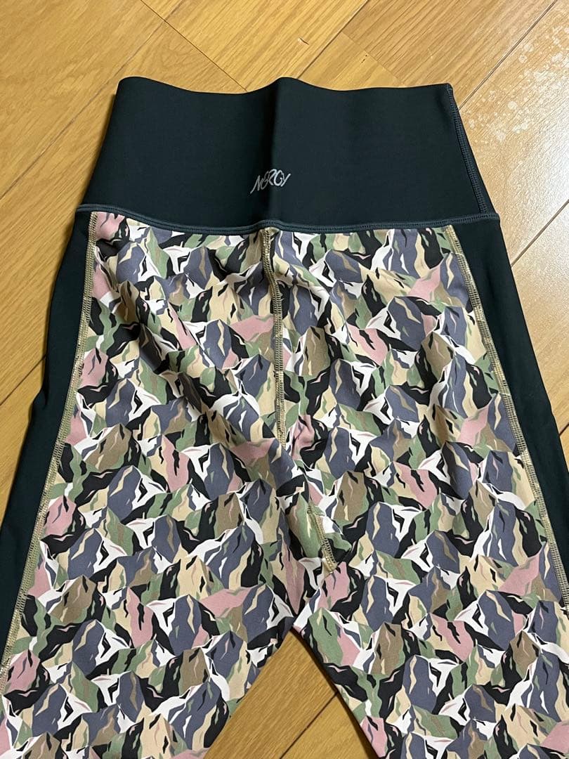 NERGY ヨガウェア