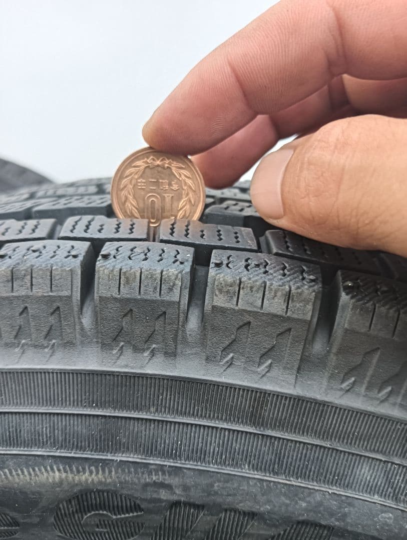 ②YOKOHAMA 145/80R12　鉄ホイル