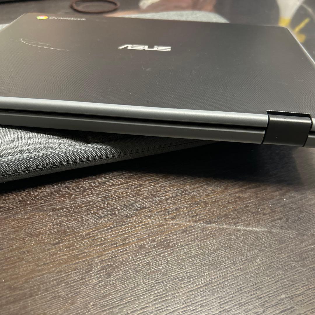 ASUS Chromebook CR1100FK 専用ケース付き