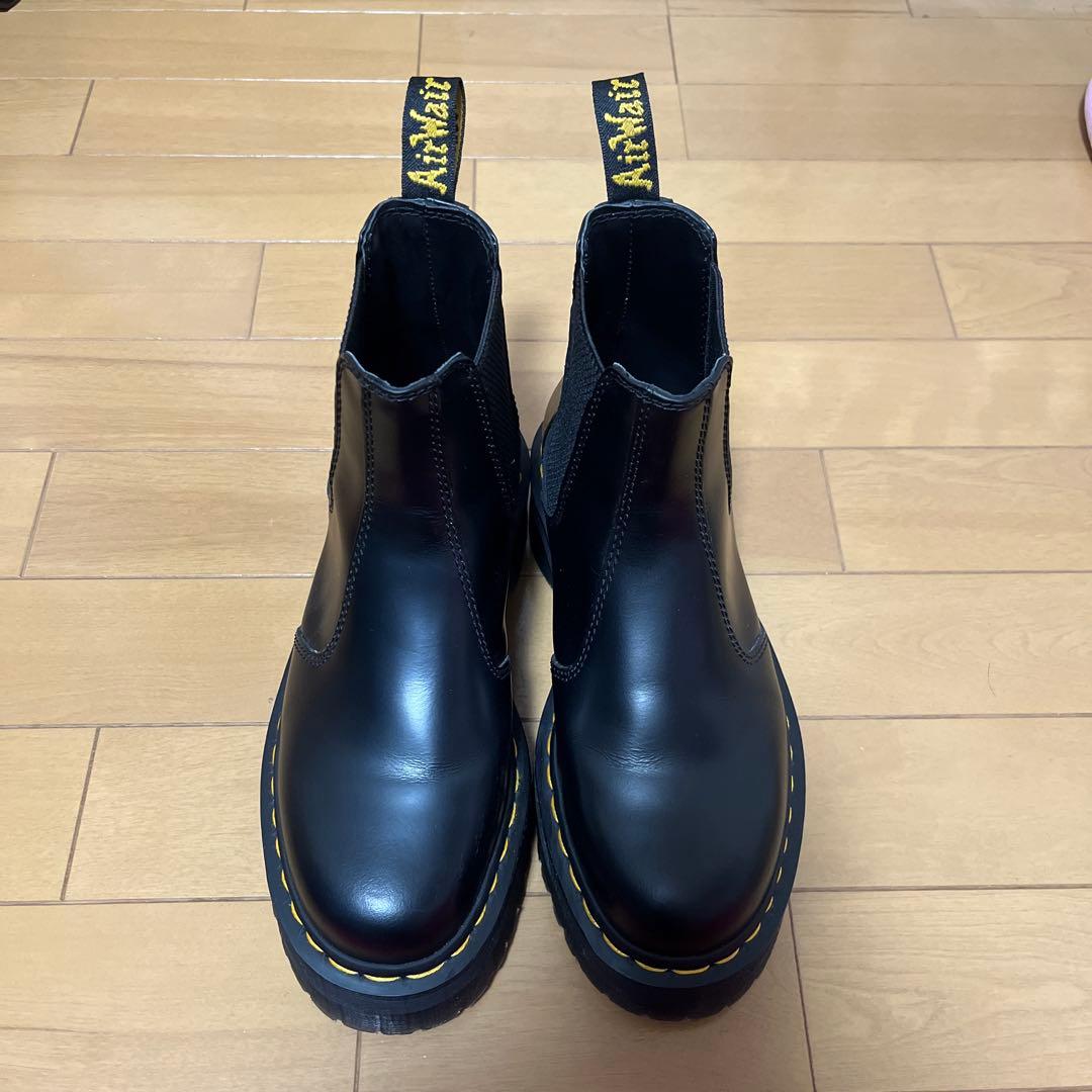 Dr. Martens ブラック チェルシーブーツ 厚底