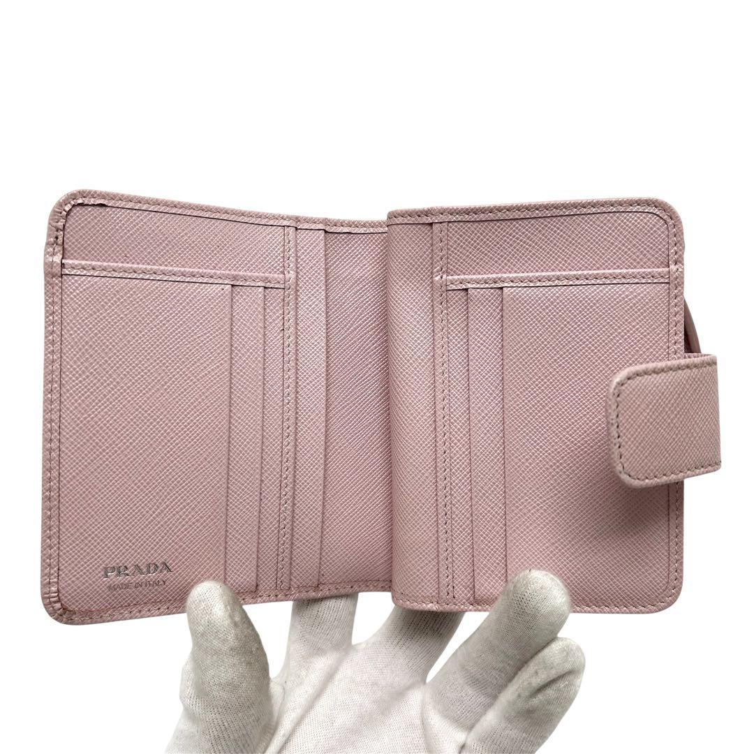 ICチップ 美品 プラダ 二つ折り財布 三角プレート サフィアーノ レディース
