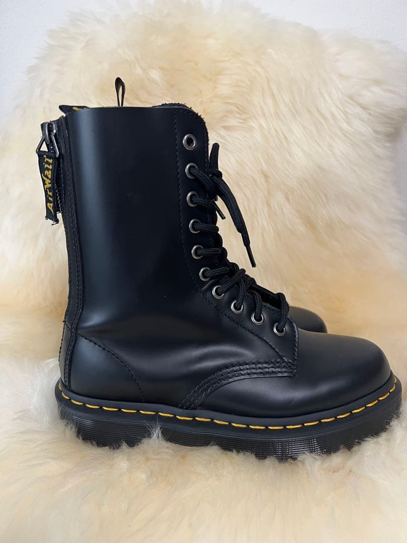 お値下げ‼︎美品‼︎Dr. Martens 黒 レザー ハイカットブーツ23㎝