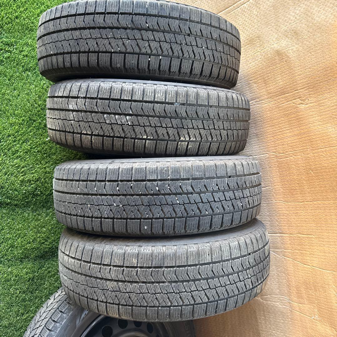 スタッドレスタイヤ　AW付き4本　ブリヂストン VRX2Z 175/65R15