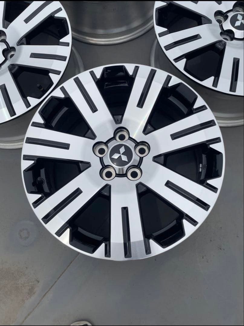 デリカD5純正ホイール4本　新車外し