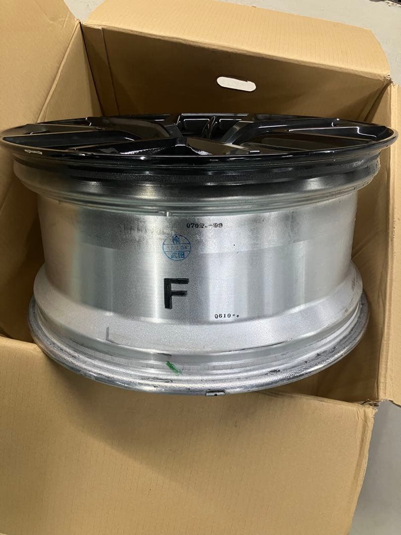 【RAYS製 MY2017 中古品】R35GT-R 純正 20in9.5J