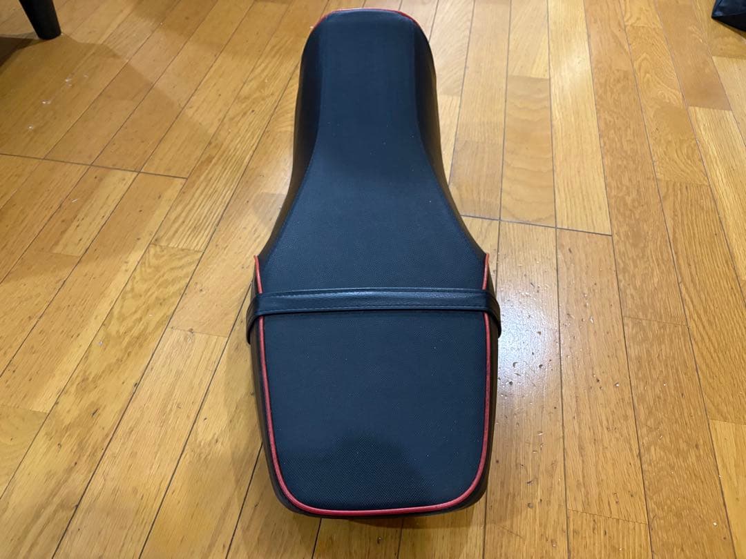 ★☆ホンダ グロム125(JC61) 用 純正シート　 美品