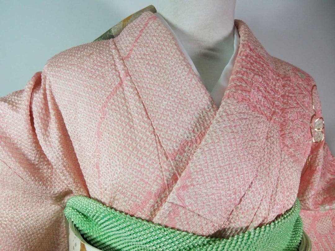 逸品 振袖 総絞り 鹿子絞り 金駒刺繍 花文様 流水文様 絹のダイヤモンド