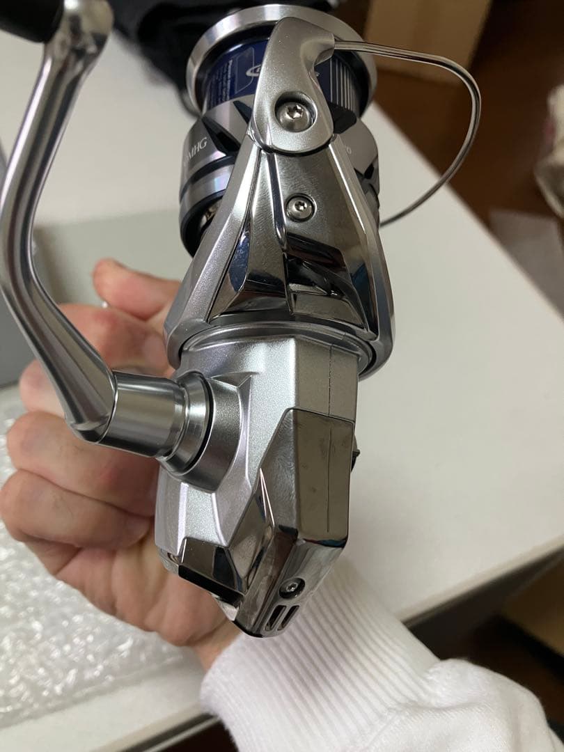 SHIMANO 23ストラディック 3000MHG スピニングリール　新品