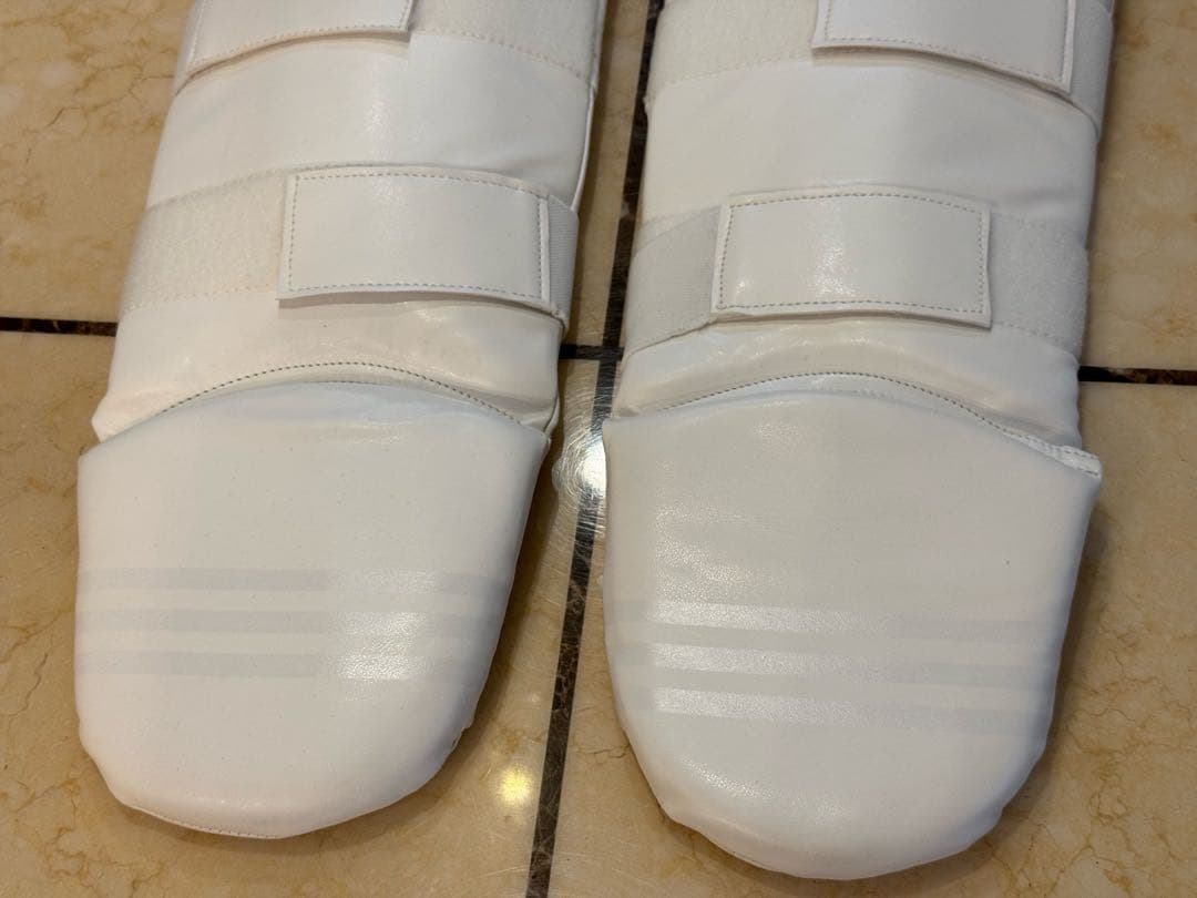 adidas製 ボクシンググローブ&レガース&TRANパンチングミット3点セット