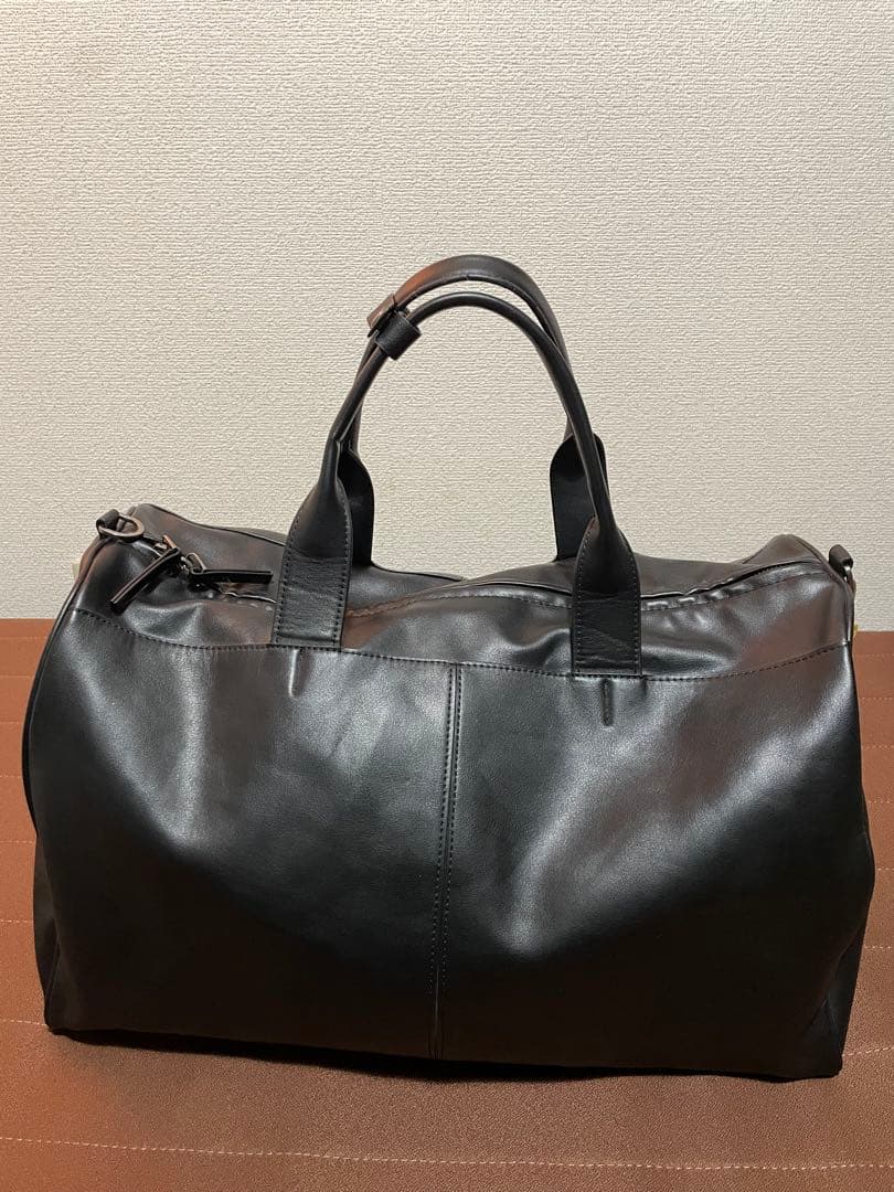 ZARAフェイクレザー ボストンバッグ