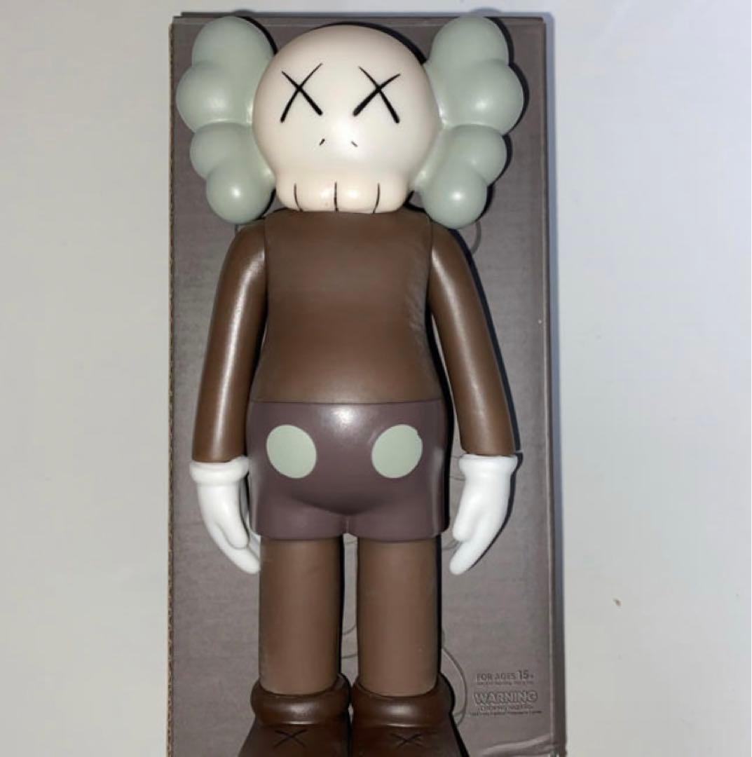 KAWS フィギュア　MEDICOMTOY カウズ 2体セット
