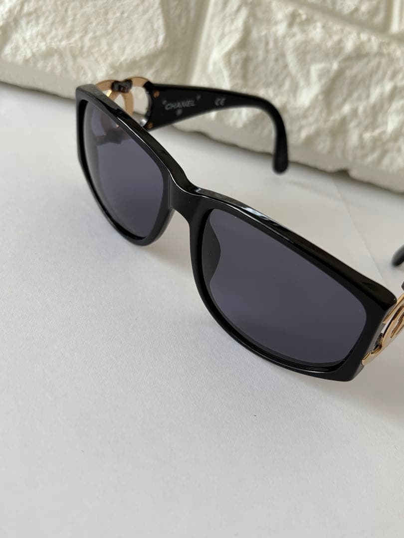 CHANEL ブラック サングラス ココマーク　02461 94305