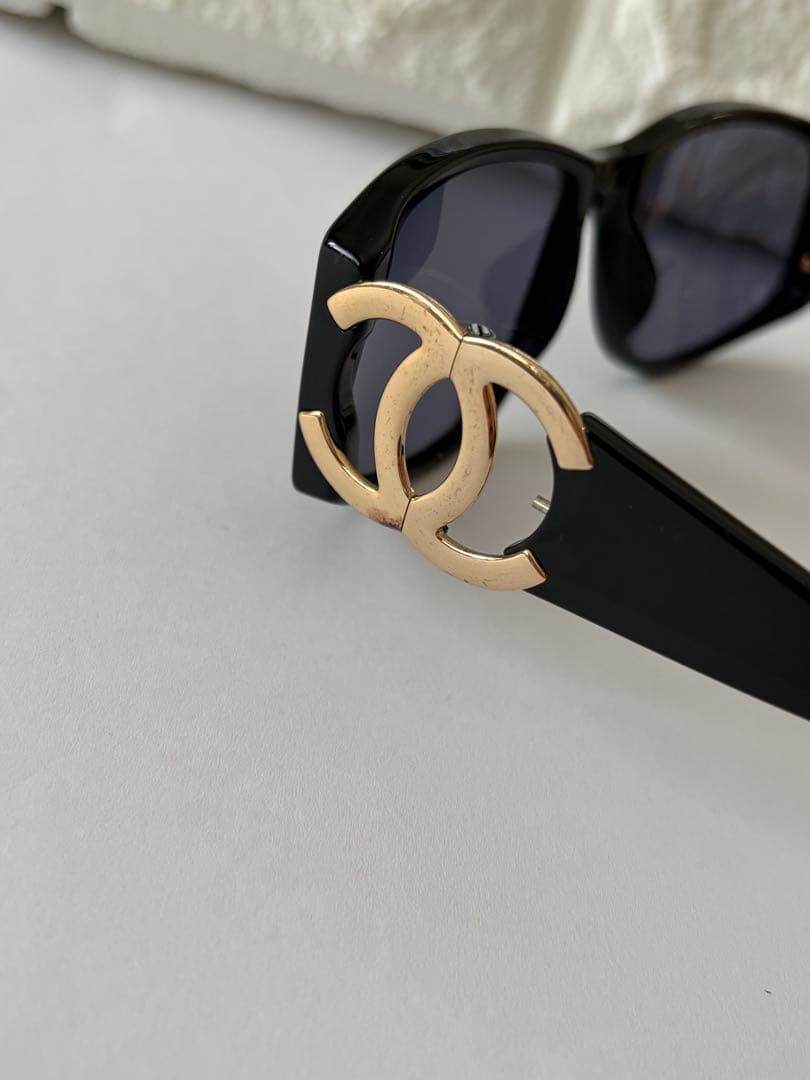 CHANEL ブラック サングラス ココマーク　02461 94305