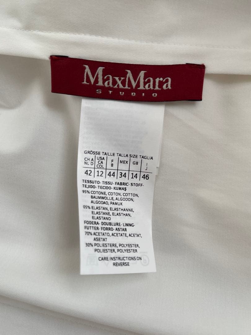 MaxＭara 白ジャケット　新品未使用品　素敵です‼️ 82,000+税