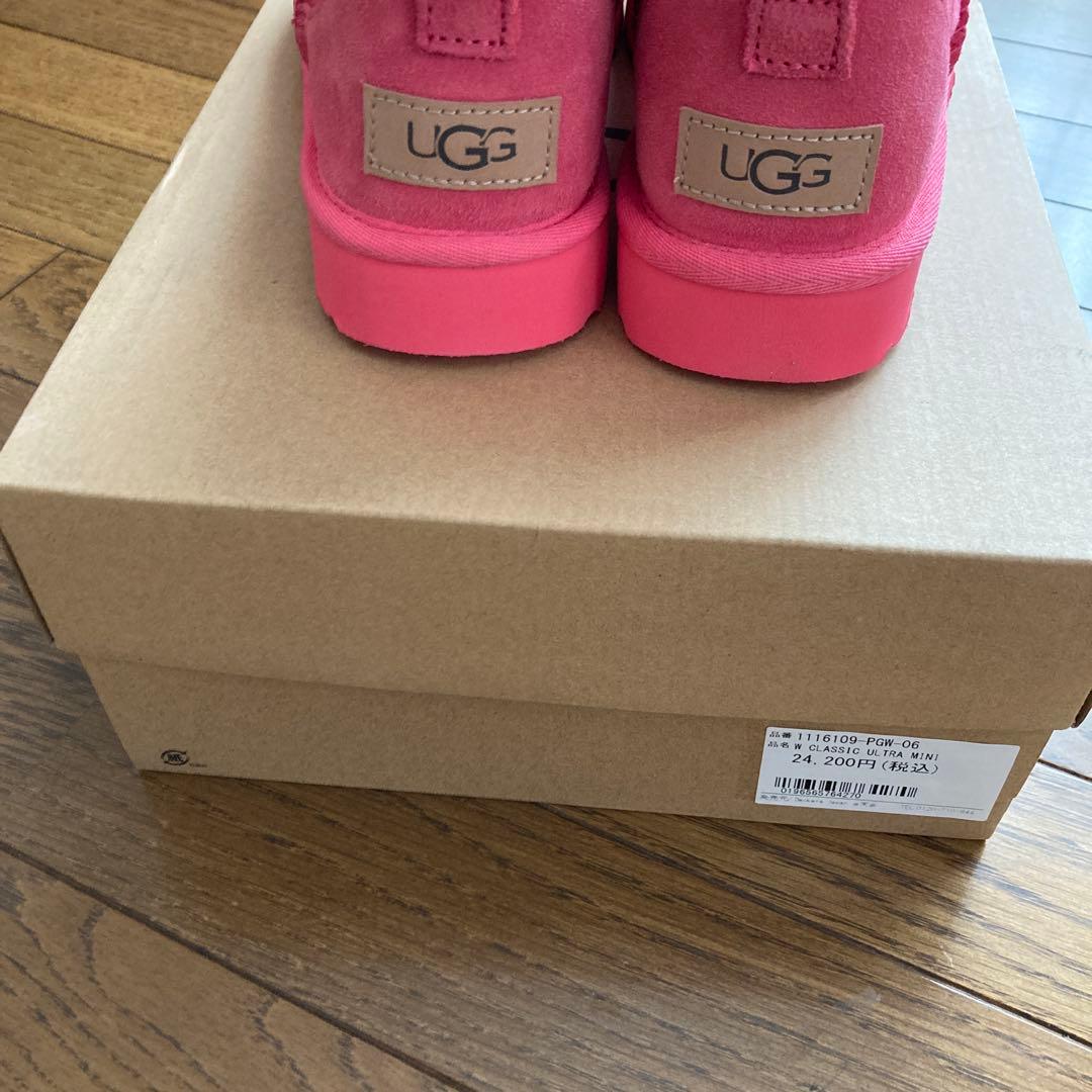 新品未使用 UGG W Classic Ultra Mini Boots