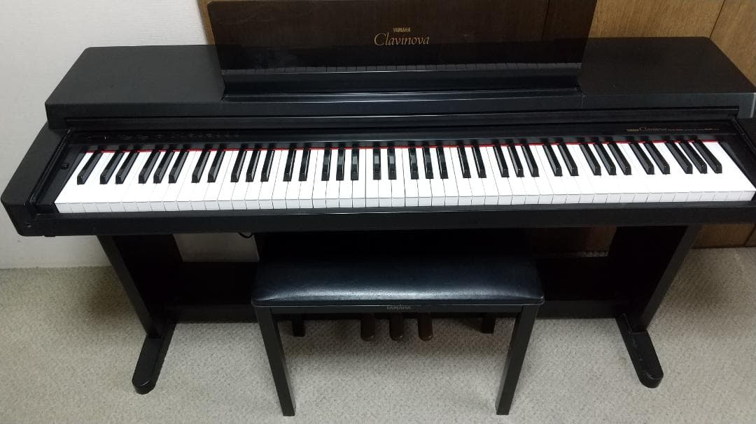 Yamaha Clavinova 電子ピアノ CLP-560 椅子付き