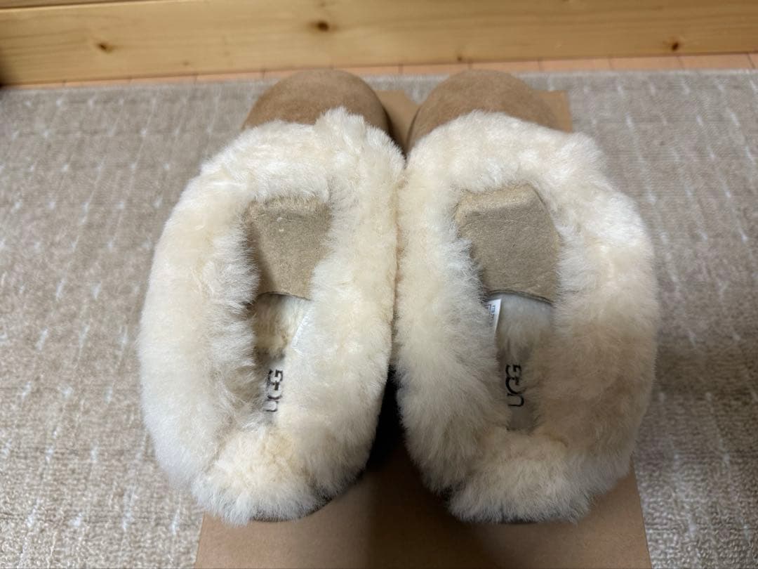 UGG CLUGGETTE クラゲット　スリッポン　ムートンブーツ