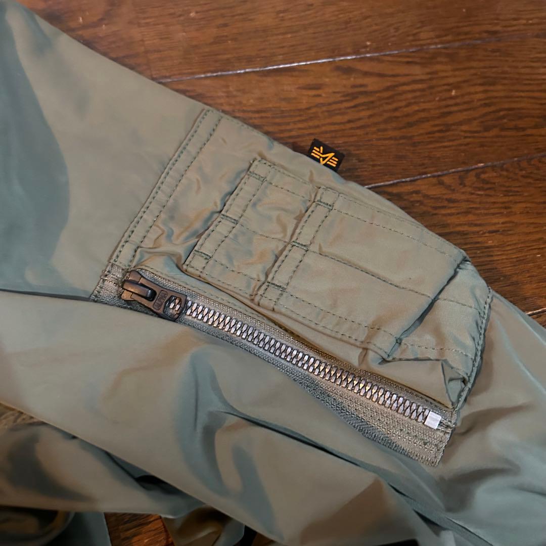 Alpha Industries MA-1 フライトジャケット M オリーブ