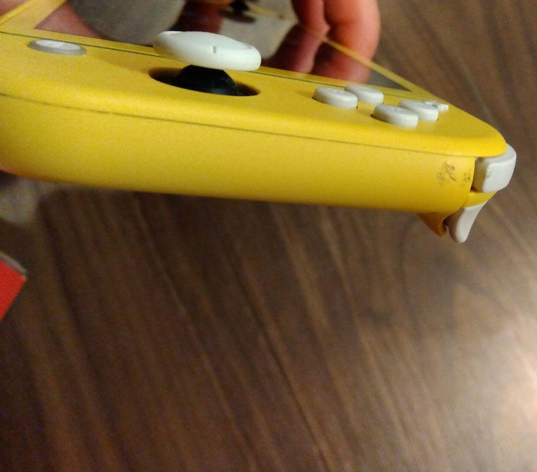 Nintendo SwitchLite　任天堂スイッチ　イエロー黄