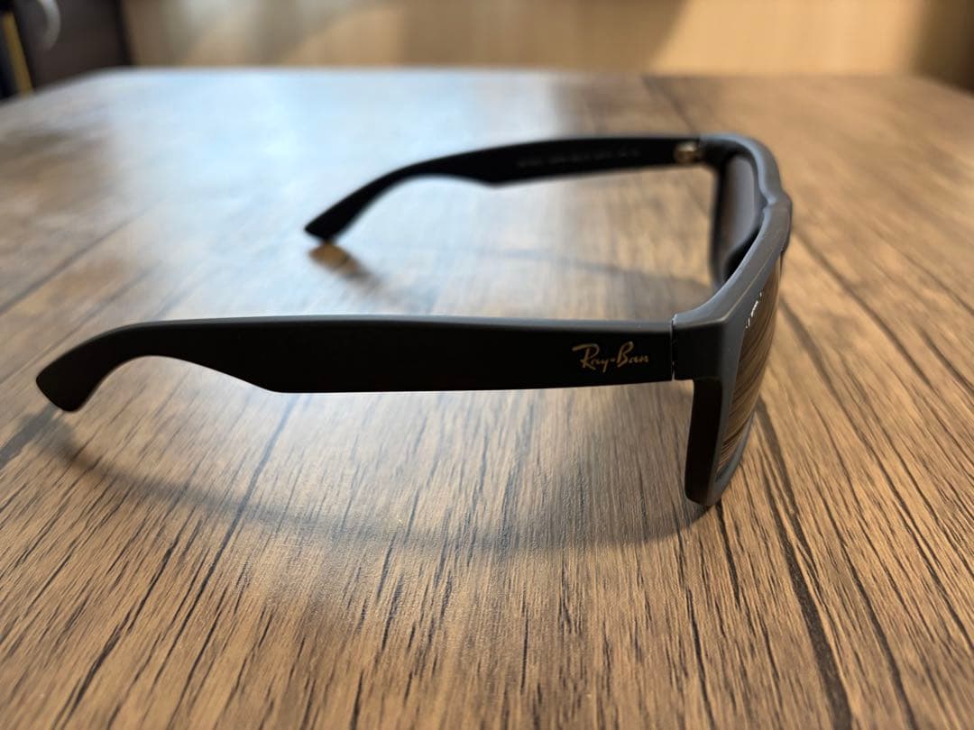 Ray-Ban Justin サングラス