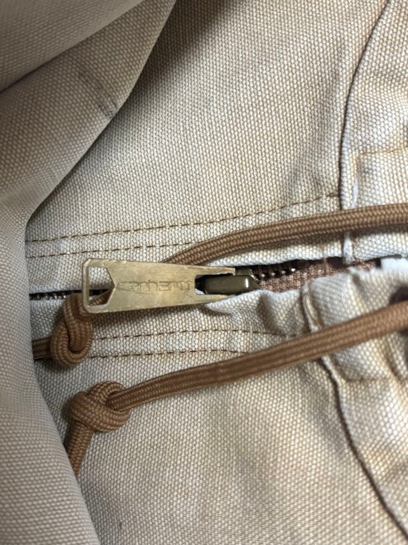 Carhartt アクティブジャケット ベージュ
