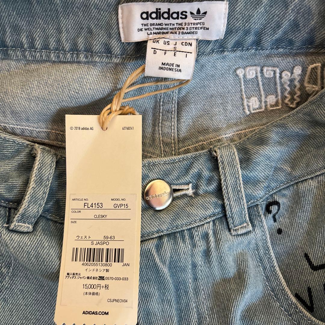 【美品】✨️adidas ライトブルー ワイドレッグデニム グラフィックプリント