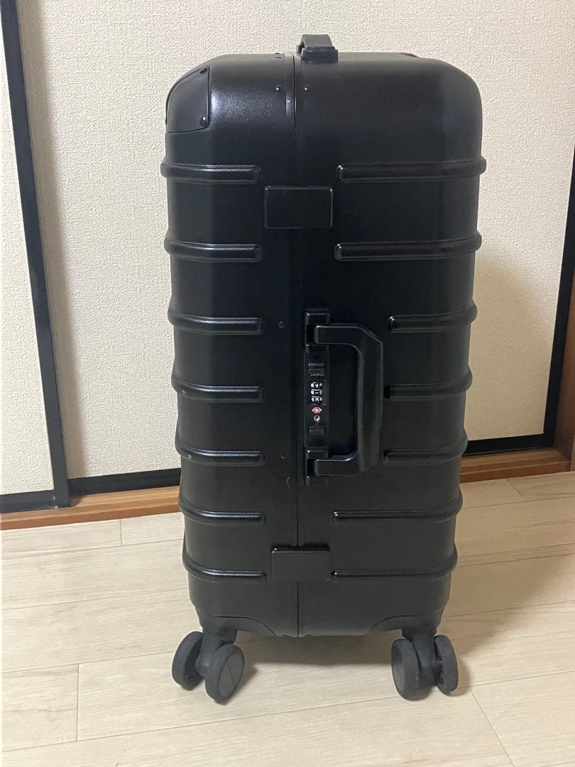 SOLGAARD Trunk Closet M 60L 時短スーツケース 黒