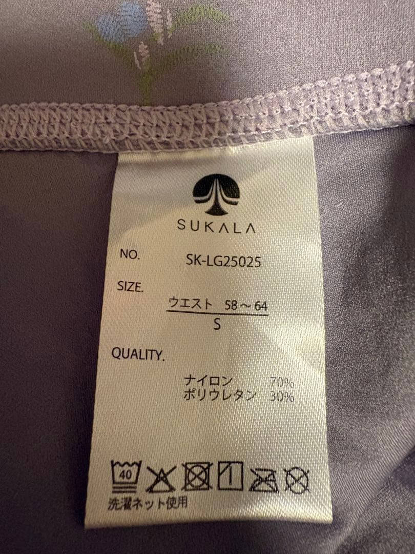 SUKALA フラワーブーケレギンス
