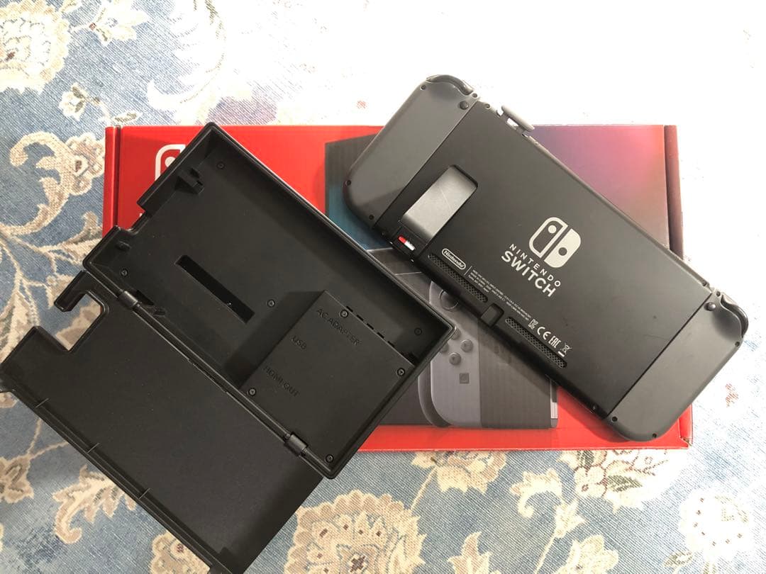 Nintendo Switch(新型)+SDカード　スイッチ　初代　本体　グレー