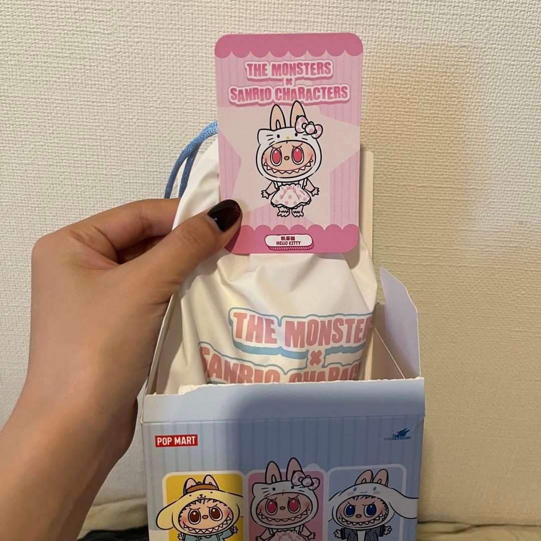【正規品】POPMART ラブブ×サンリオ ハローキティ ぬいぐるみ ペンダント