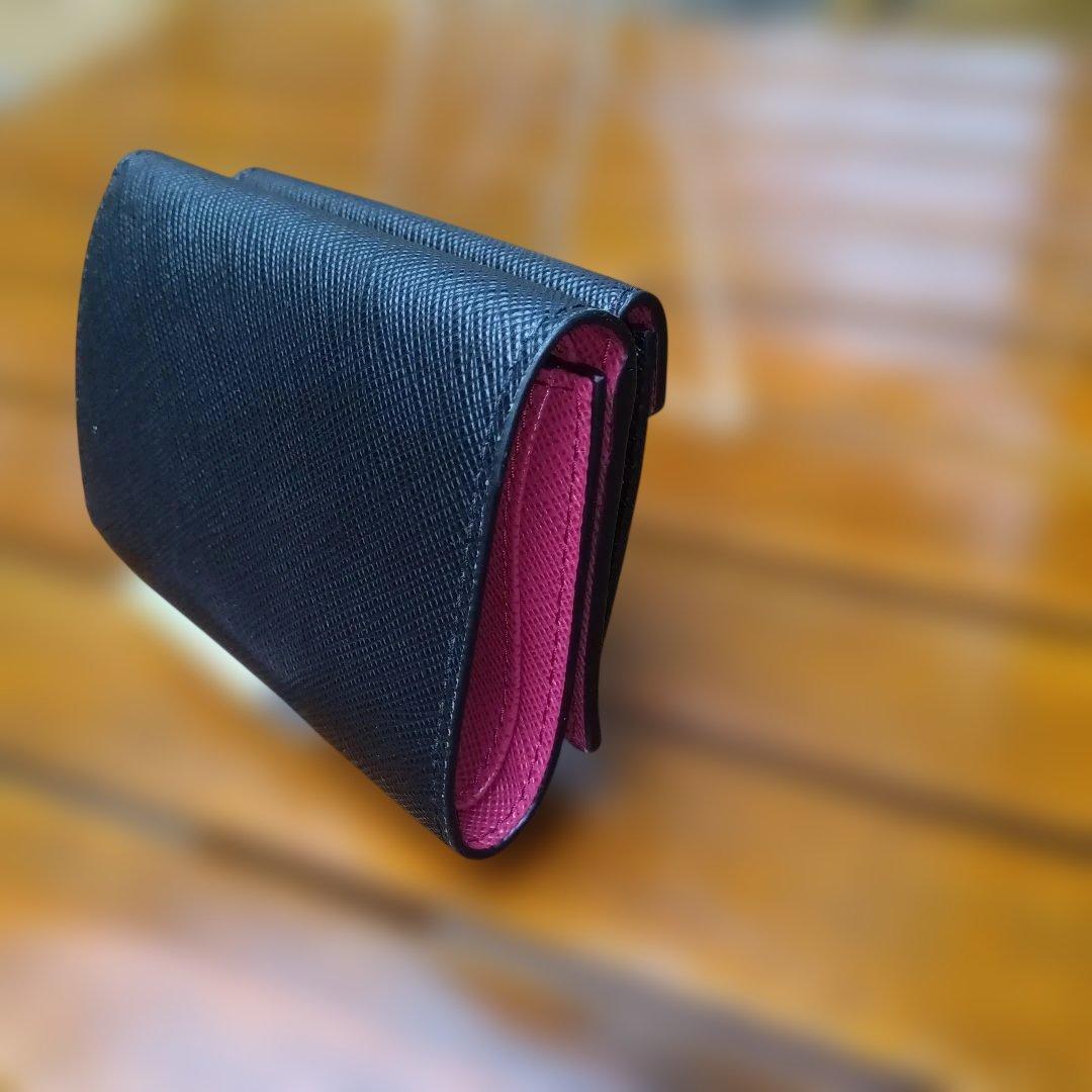 ユ*ー様 ⭕️PRADA 三つ折り財布 黒【極美品】